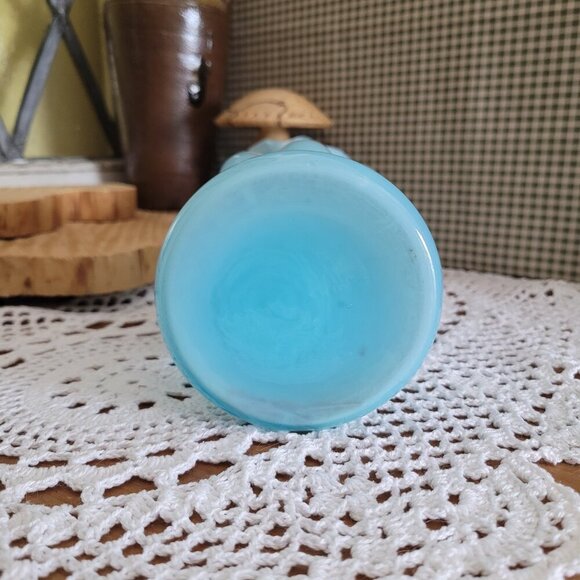 Vintage Fenton Blue Blown Glass Melon Flower Vase with Ruffled Edge - Picture 12 of 13